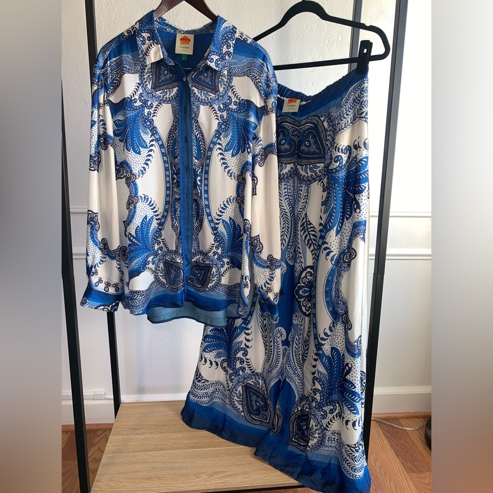 Farm Rio silk set. Size L.
